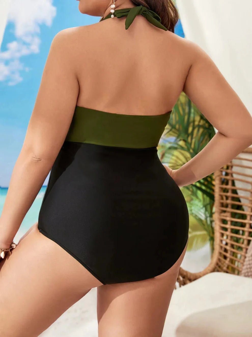 Two-Tone Knot Front Plus Size One-Piece – Halter V-Neck