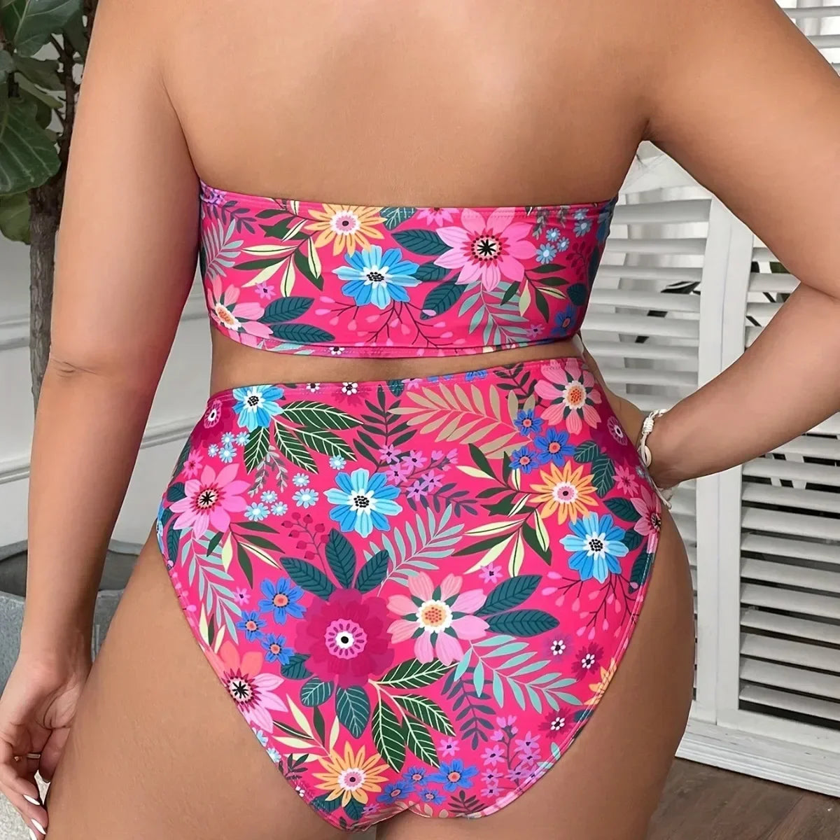 Plus Size Bikini Princess Neckline - Strapless