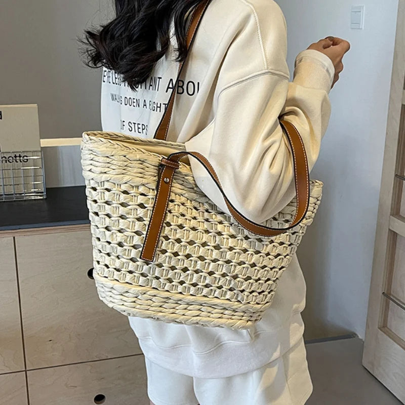 Woven Straw Basket Tote with Zipper