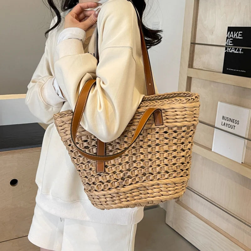 Woven Straw Basket Tote with Zipper
