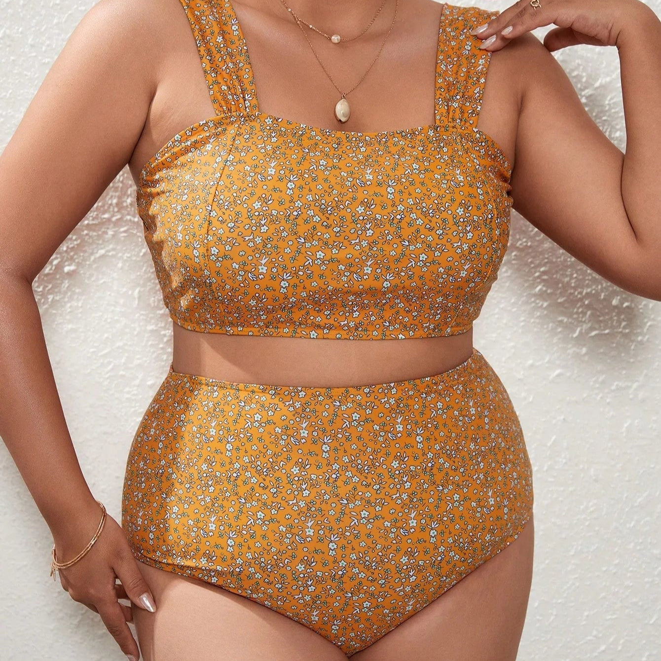 Princess Neckline Plus Size Bikini – High-Waist Bottom