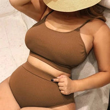 Plus Size Bikini Set – Confidence &amp; Timeless Style