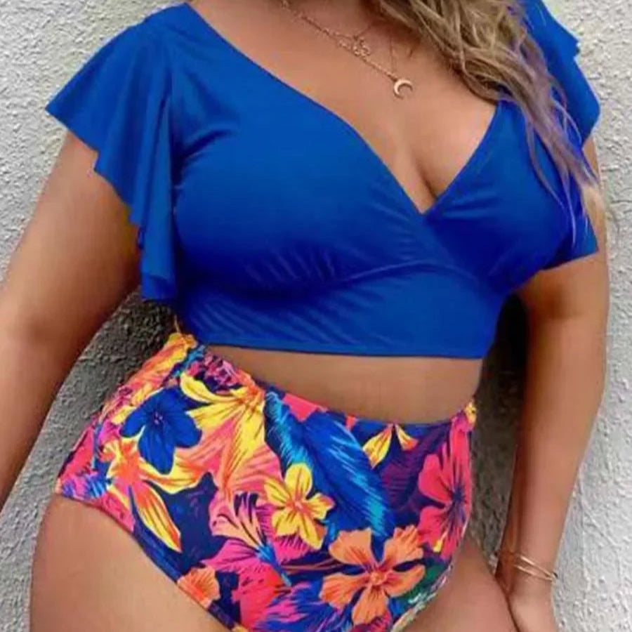Charming Floral Plus Size Bikini Set with Ruched Sleeves